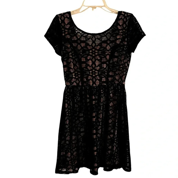 Speechless Black Lace Mini Dress Over Nude Short Sleeve Round Neck 7 - Picture 2 of 10